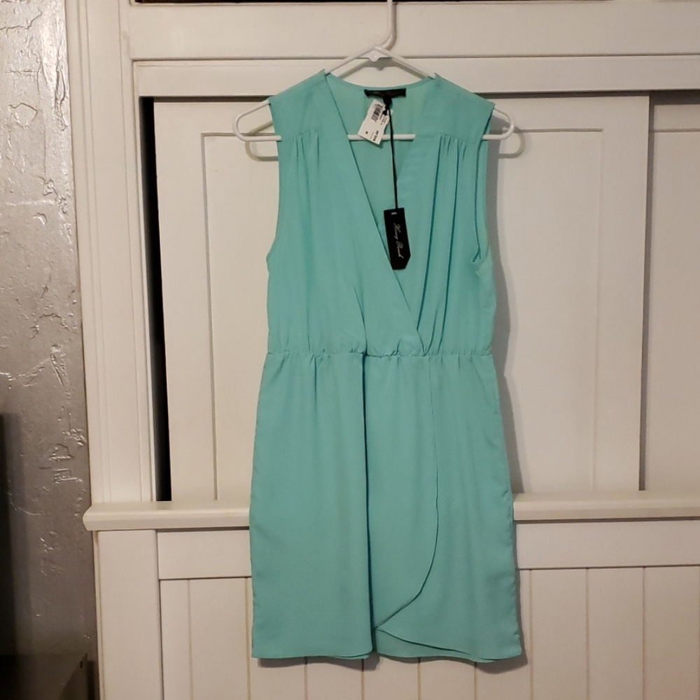 Seafoam sleeveless dress size medium new with tags